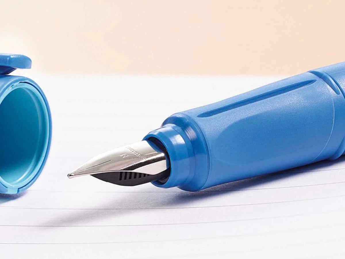 Penna stilografica Ergo by Koh-I-Noor per mancini e destrimani